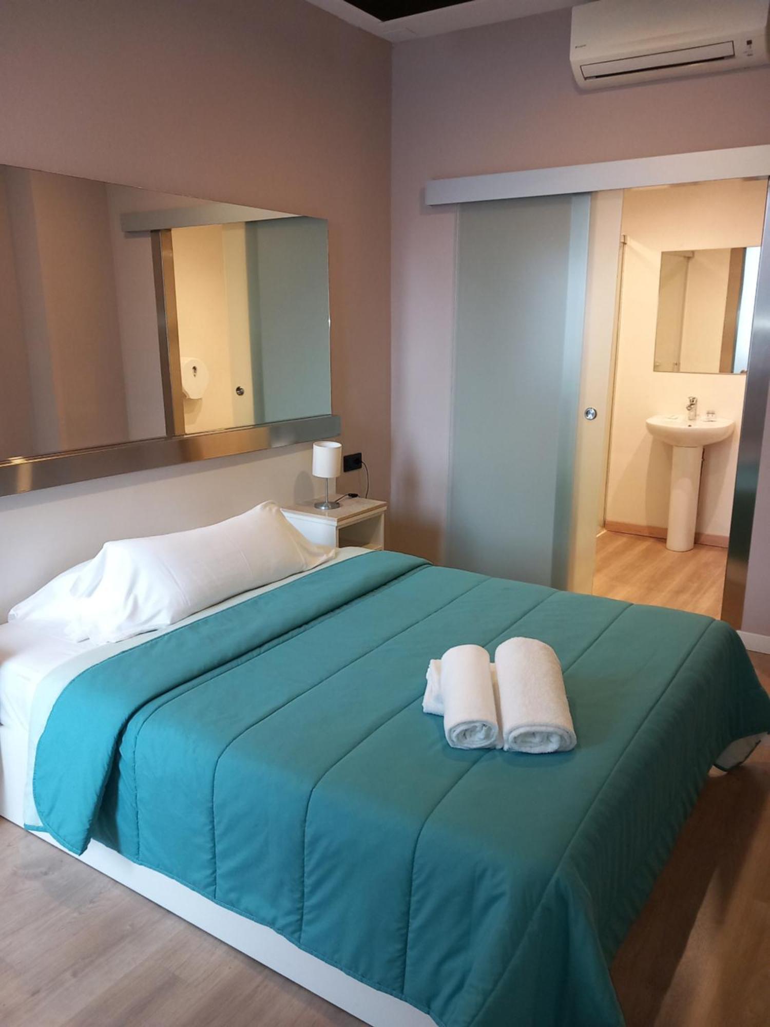 Aparthotel Montcada Экстерьер фото